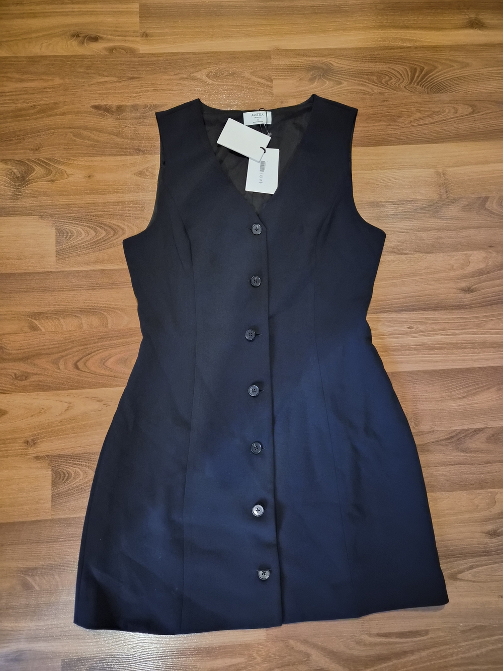 Aritzia Crepette Dress